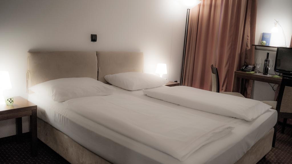 Hotel Hillinger Vienna Room photo